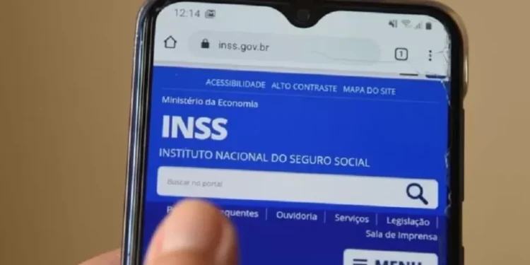 Desconto inesperado na aposentadoria? Veja o que fazer para reverter essa situação