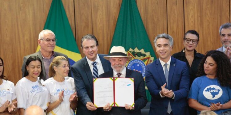 Governo Federal anuncia o Programa Mais Professores para o Brasil