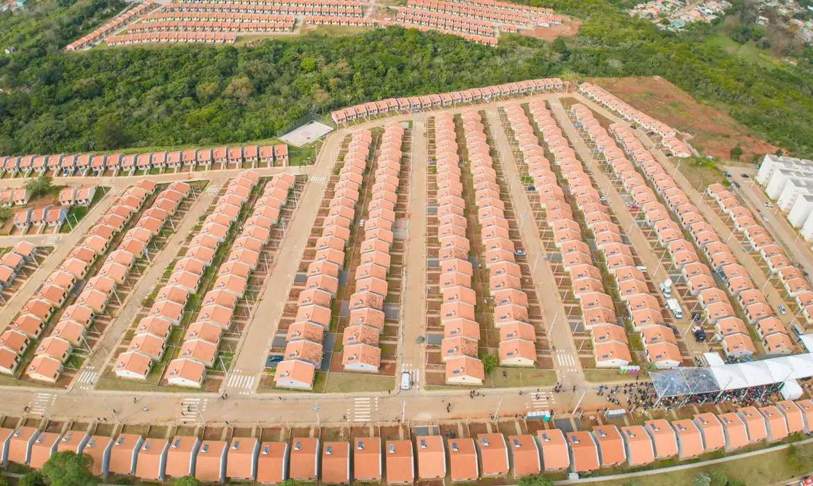 O Governo disponibiliza alguns incentivos habitacionais, incluindo o programa, Minha casa, Minha Vida. Imagem: Agência Brasil. 