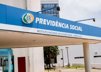 Fachada do prédio do Instituto Nacional do Seguro Social (INSS), que abrirá 1.000 vagas no concurso INSS 2025