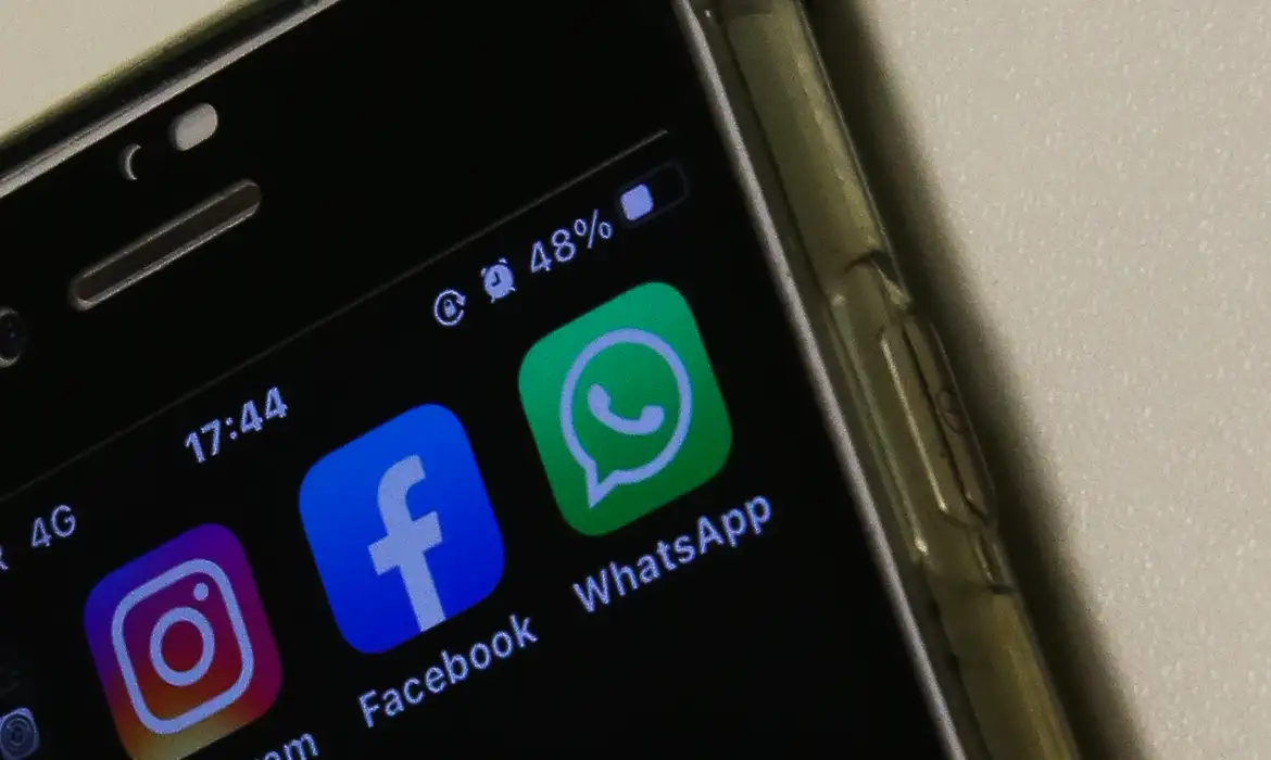 WhatsApp apresenta falha em downloads, e usuários reclamam; entenda o que está acontecendo