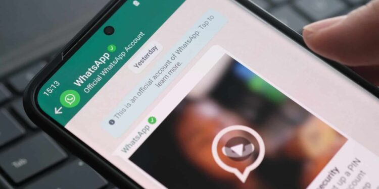 WhatsApp apresenta falha em downloads, e usuários reclamam; entenda o que está acontecendo