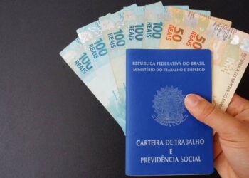 Trabalhou de carteira assinada? Descubra se vai receber o PIS/Pasep 2025!