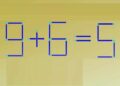 Desafio matemático com palitos de fósforo formando "9+6=5" como um desafio lógico