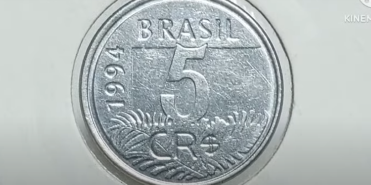 Moeda de 5 Cruzeiros Reais de 1994 com o valor "5" em destaque.