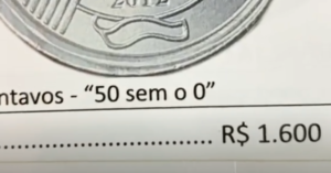 Moeda de 50 centavos de 2012 com erro de cunhagem, conhecida como '50 sem o 0', valendo até R$ 1.600 no catálogo