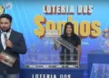 Sorteio da Loteria dos Sonhos com apresentador e participantes