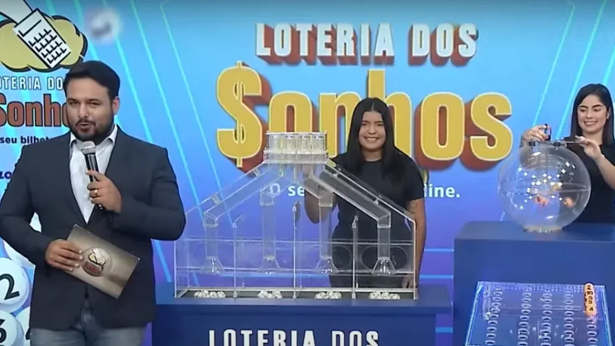 Sorteio da Loteria dos Sonhos com apresentador e participantes