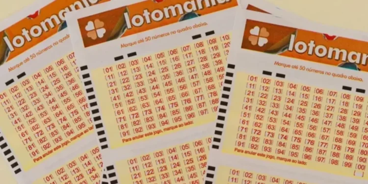 Cartões da Lotomania, jogo lotérico brasileiro, usados para apostas no concurso 2748