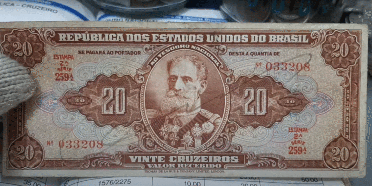 Cédula brasileira de 20 cruzeiros de 1950 com retrato de Marechal Deodoro da Fonseca