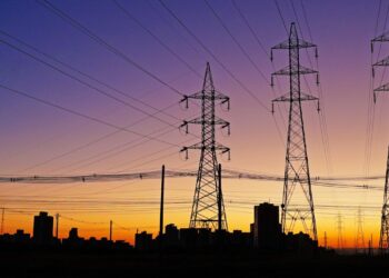 Energia de graça: governo releva como vai funcionar nova Tarifa Social de Energia Elétrica