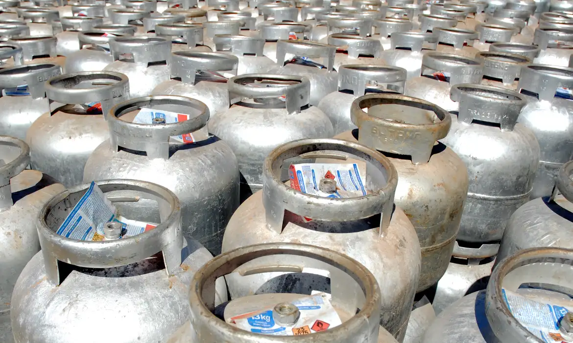 Bolsa Família: mais um grupo recebe saldo nesta quarta (16/04); veja calendário