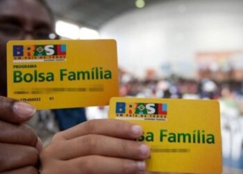 Se eu conseguir emprego, vou perder Bolsa Família em abril? Ministro explica