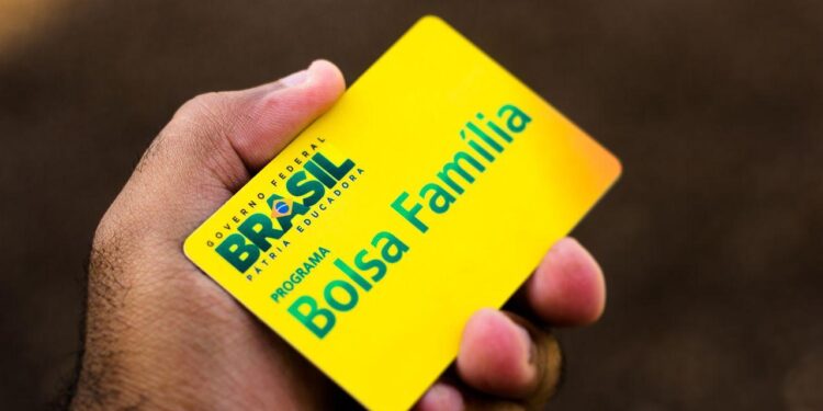 Bolsa Família: veja quem tem direito ao benefício em 2025