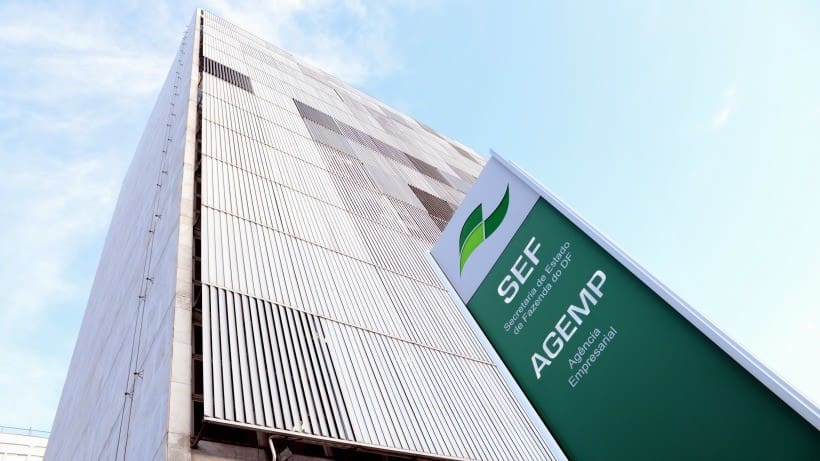 Concurso Sefaz-DF tem comissão formada; veja quem pode disputar as vagas Concurso Sefaz-DF tem comissão formada; veja quem pode disputar as vagas