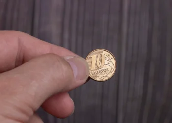 Achou uma moeda de 10 centavos com duplicação? Veja valores projetados