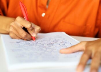 Novas vagas: governo atualiza situação de concursos e seleções para estágios; veja lista