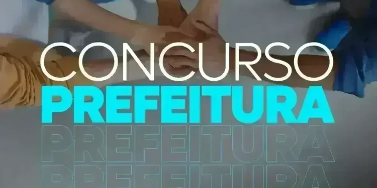 Grupo de pessoas com mãos unidas sobre a palavra "Concurso Prefeitura"