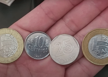 Moedas raras do Plano Real com baixa tiragem: 1 real 1998, 10 centavos 1995, 25 centavos e 1 real 2012