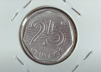 Moeda de 25 centavos com erro de cunhagem visível no design
