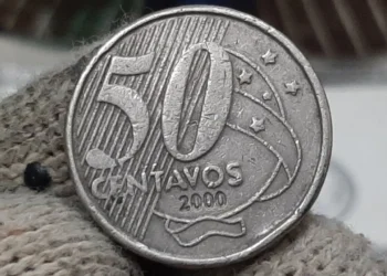 Moeda de 50 centavos com o Brasil duplo tem valores atualizados; confira catálogo