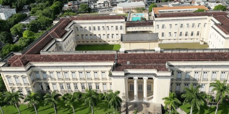 Depois de 10 anos, Instituto Benjamin Constant volta a abrir concurso; veja lista de vagas