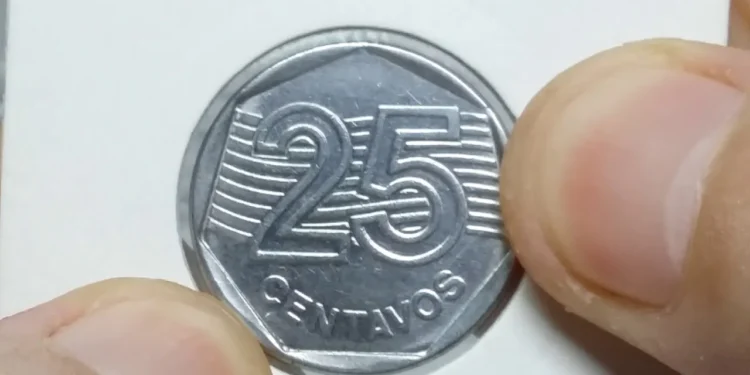 Sua moeda de 25 centavos tem um traço que liga o 9 ao 4? Colecionador podem pagar muito dinheiro por ela