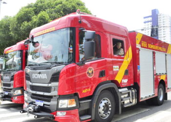 Com salário de até R$14 mil, concurso dos Bombeiros do PR tem edital publicado; veja detalhes