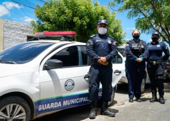 Fardados e valorizados? Quanto ganha um guarda municipal no Brasil