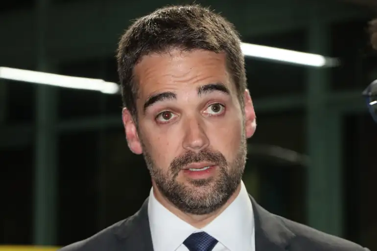 Nova corrida por 6 mil vagas! Concurso gigante da Educação no RS tem banca definida