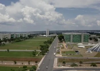 Exclusão secreta? MPF vai investigar suposta "peneira racial" no CNU; entenda