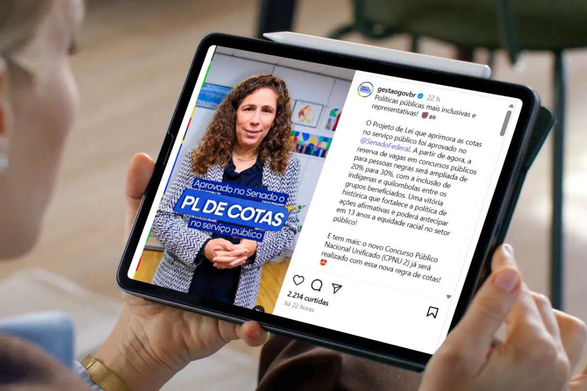 PL de cotas aprovado no senado Imagem do Projeto de Lei de Cotas aprovado no Senado, com a imagem de uma mulher apresentando a notícia sobre o PL de Cotas no serviço público.