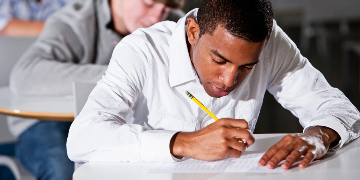 concurso da prefeitura Pessoa realizando inscrição para concurso público, com foco em formulário de respostas.