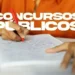 Pessoa preenchendo formulário, com destaque para inscrições abertas para concursos públicos