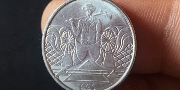 Moeda de 5 Cruzeiros de 1990 com imagem de salineiro e possível erro de cunhagem