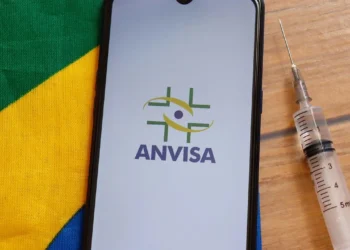 Medicamento queridinho para emagrecer entra na mira da Anvisa: risco raro pode causar cegueira irreversível