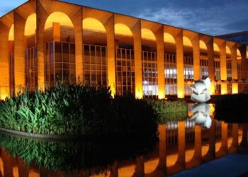 Reta final do concurso dos R$ 22 mil: inscrições para carreira de diplomata acabam HOJE (4/06)