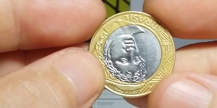 ‘REAL’ deslocado: o pequeno defeito que transforma moedas de 1 real em itens de colecionador