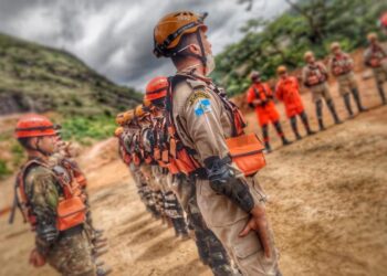 Concurso dos Bombeiros do RJ vai explodir em inscrições: edital com salários de até R$ 5,2 mil vai sair