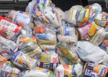 Cestas básicas embaladas para distribuição