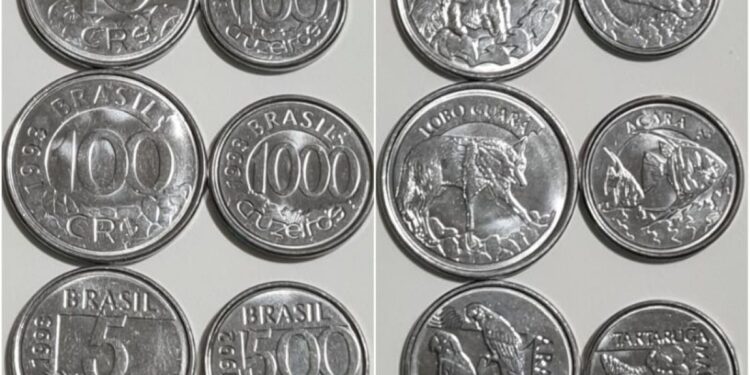 Coleção de moedas brasileiras das décadas de 1990, incluindo peças raras de 1993 e 1994