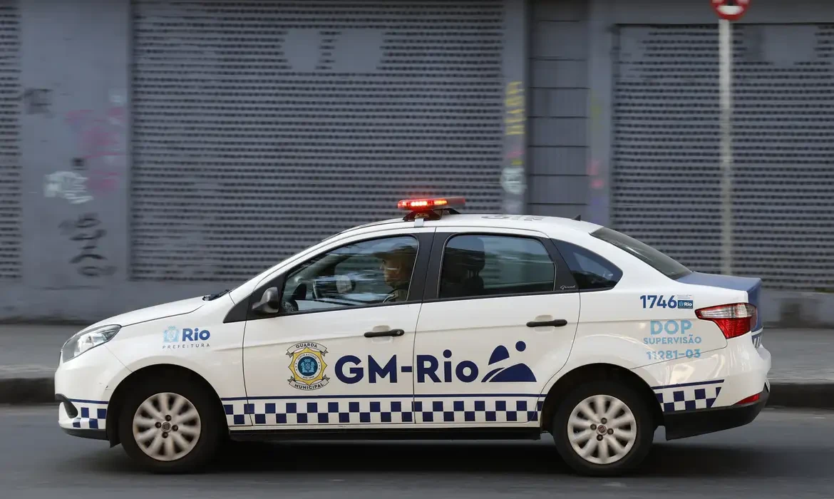 Processo seletivo prefeitura RJ Carro da Guarda Municipal do Rio de Janeiro em patrulhamento