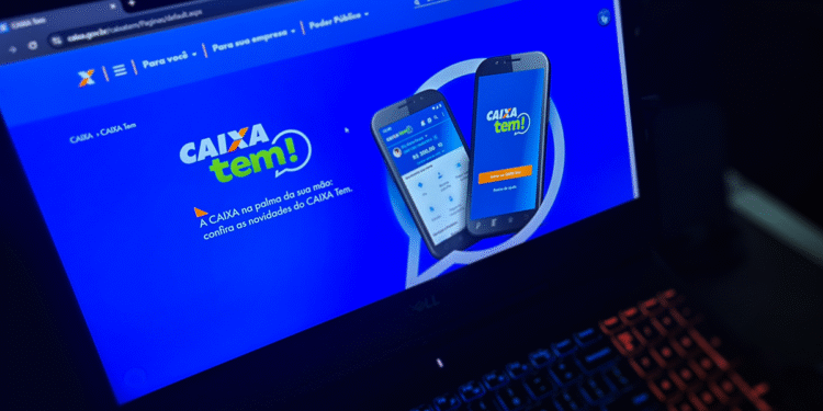 Tela do site oficial do Caixa Tem exibida em notebook
