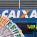 Banco CAIXA finalizando o pagamento do Bolsa Família de julho, com valores variando de R$ 600 a R$ 900.