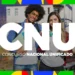 Estudantes felizes promovendo o CNU 2025 com o logo e detalhes do concurso.