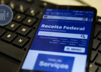Restituição IR 2025: Comparativo de lotes, valores e prioridades na tela da Receita Federal.