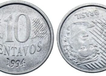 Moeda de 10 centavos de 1994 com erro de reverso invertido, considerada rara por colecionadores.
