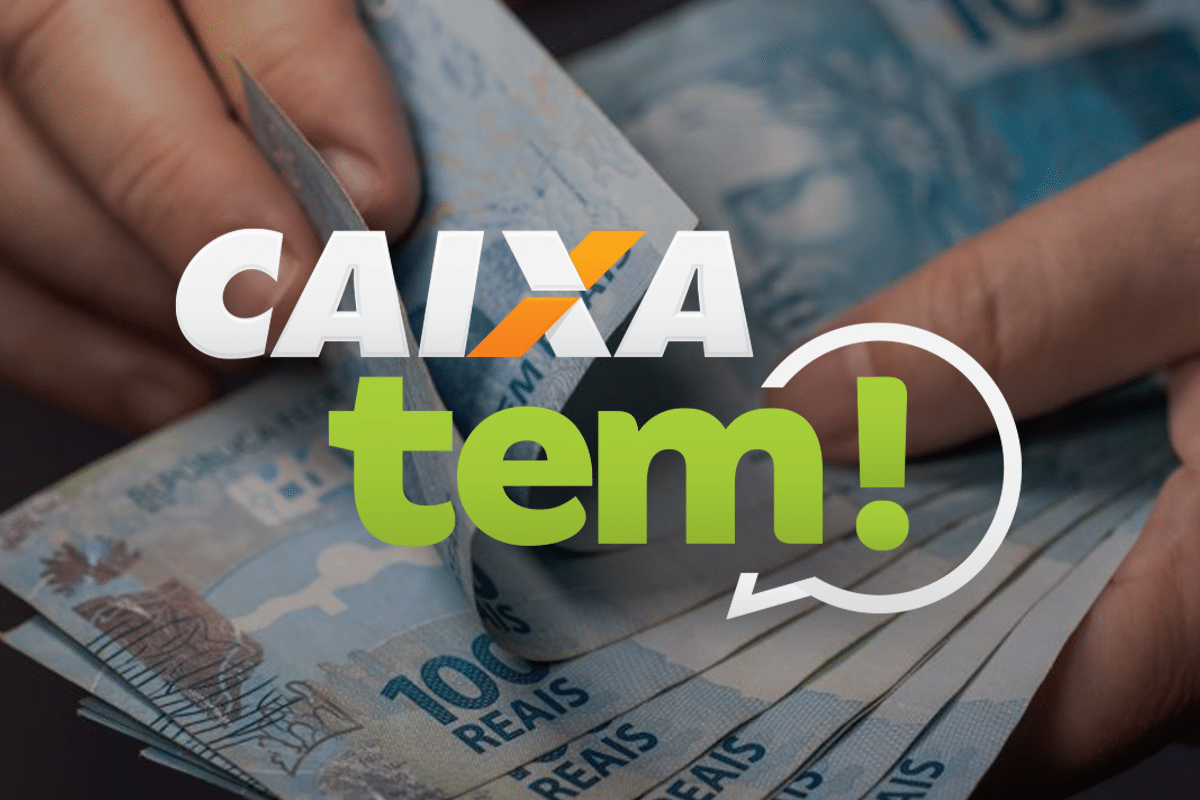 Pessoa segurando dinheiro em notas de real com logo do Caixa Tem em destaque