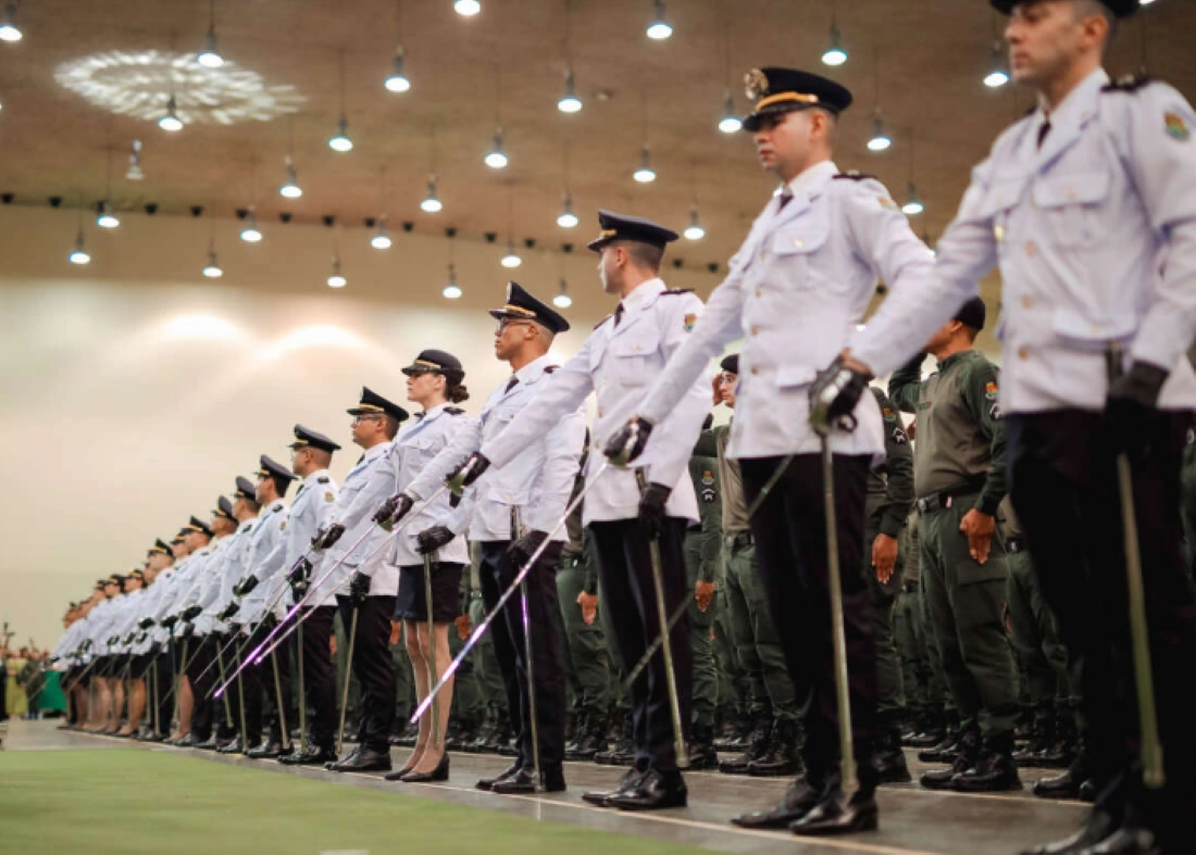 SAIU! Concurso da PM CE Oficiais com 96 vagas e salários de R$ 9.469,93 divulgou edital Concurso da PM CE para Oficiais com 96 vagas e salários de R$ 9.469,93