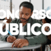 Homem estudando para concursos públicos